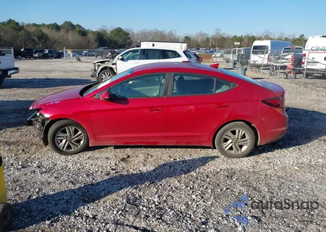 2019 Hyundai Elantra Sel z USA, uszkodzony, nr VIN 5NPD84LF8KH467559